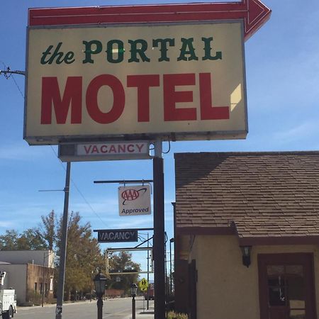 Portal Motel Lone Pine Bagian luar foto