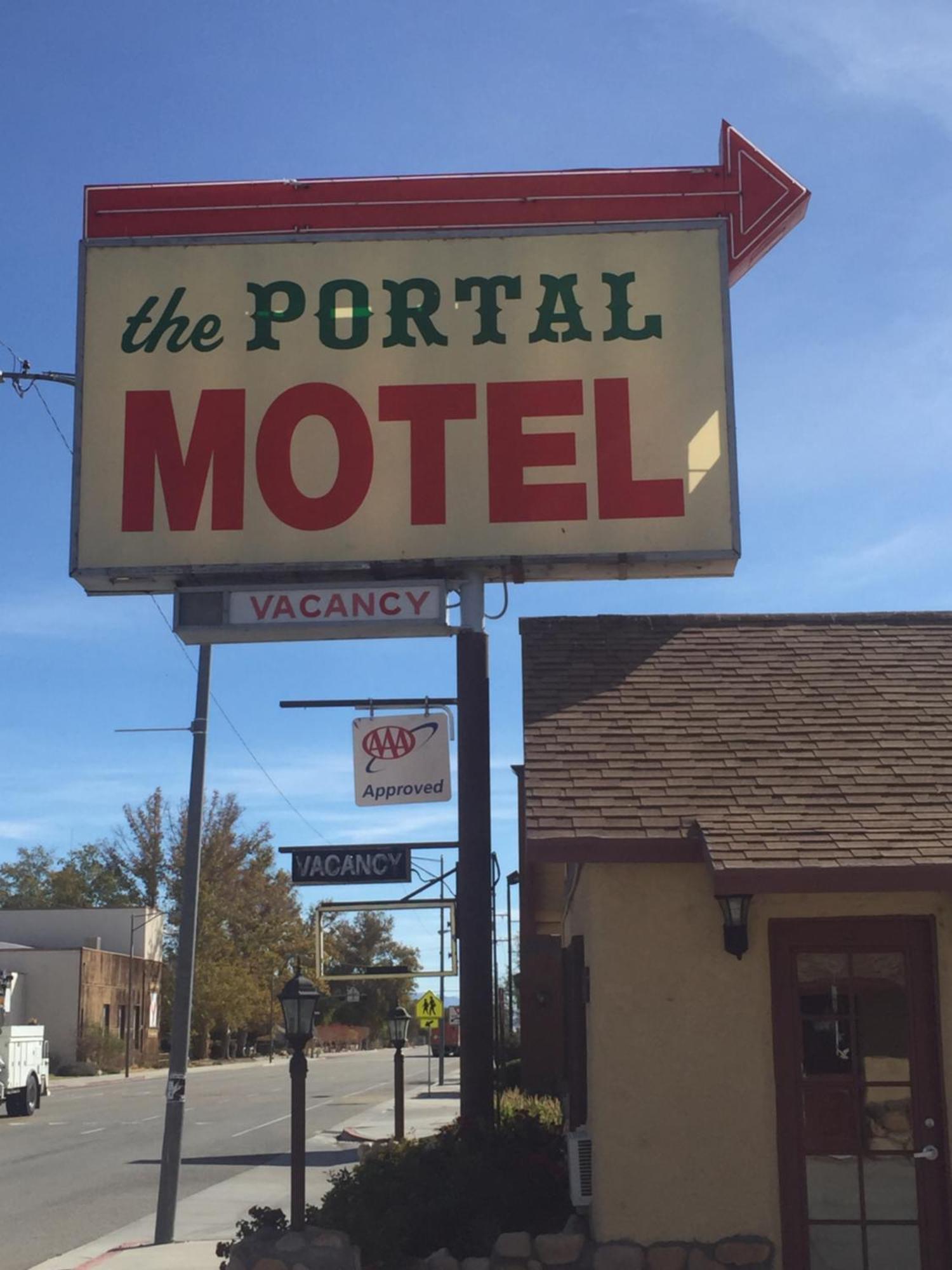 Portal Motel Lone Pine Bagian luar foto