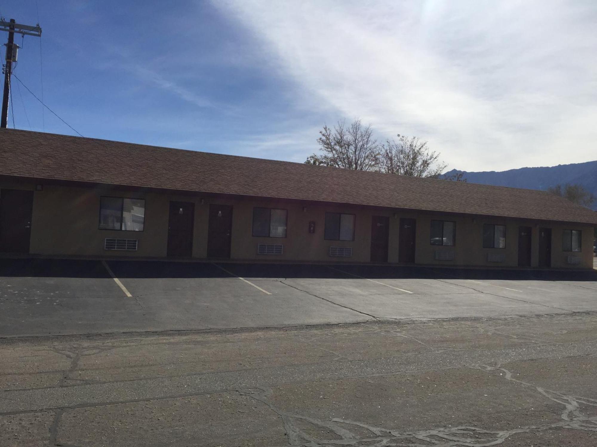 Portal Motel Lone Pine Bagian luar foto